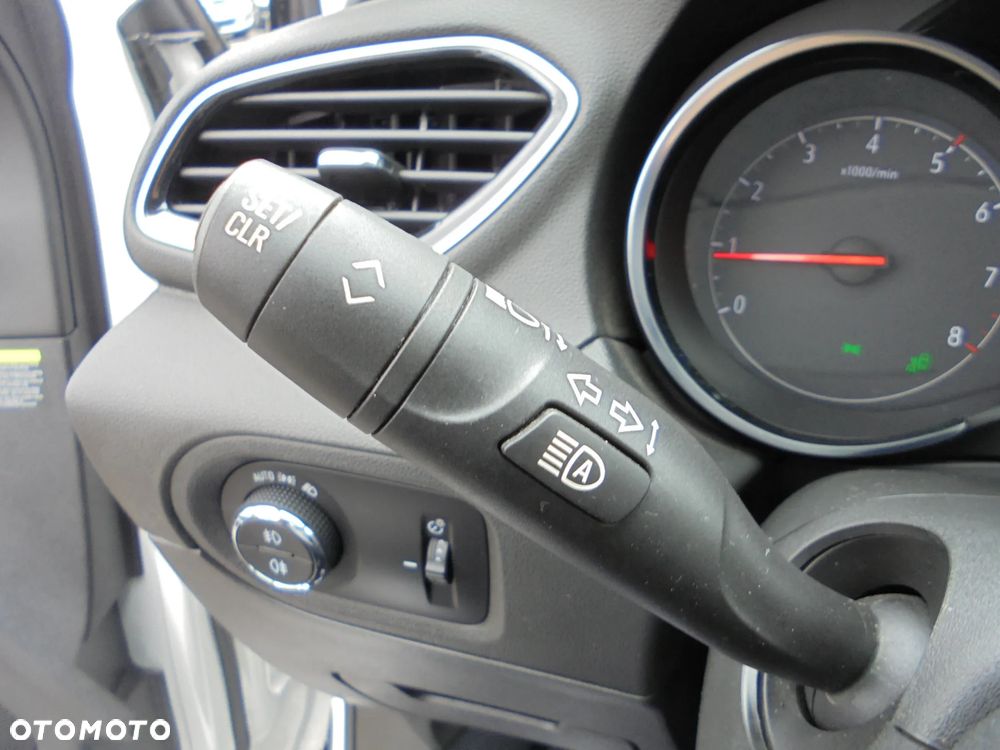 Opel Grandland X 2.0 D Start/Stop Automatik INNOVATION - 29
