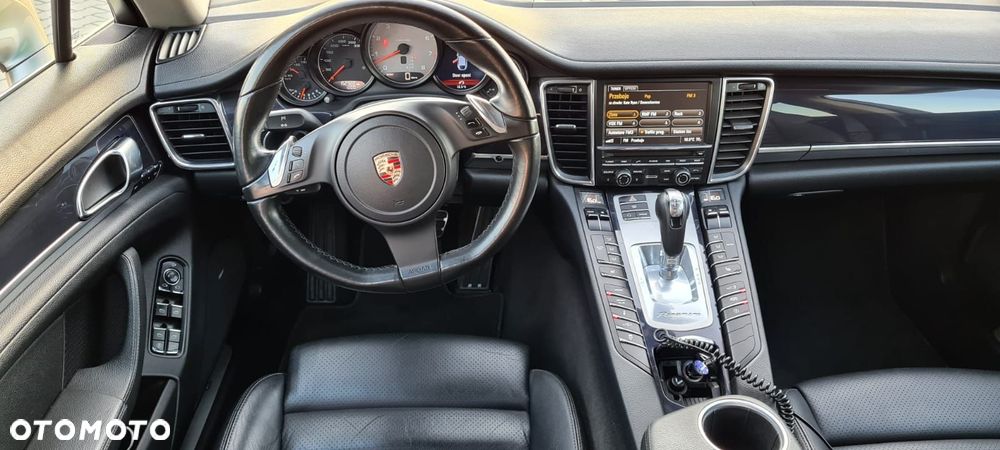 Porsche Panamera S PDK - 9