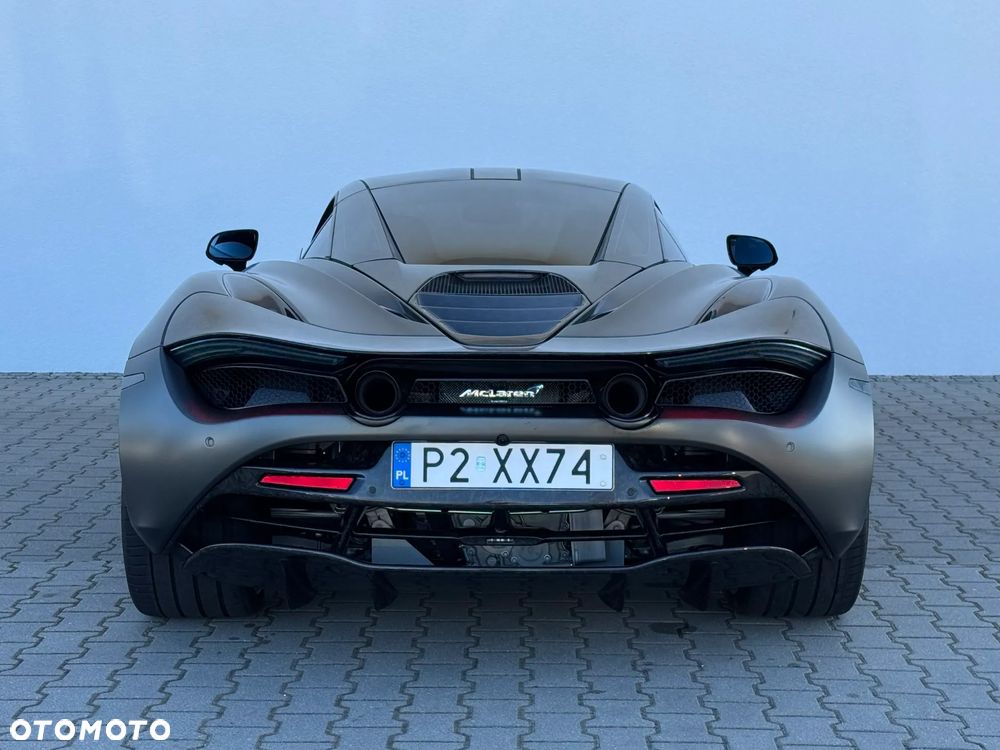 McLaren 720S Coupe - 8