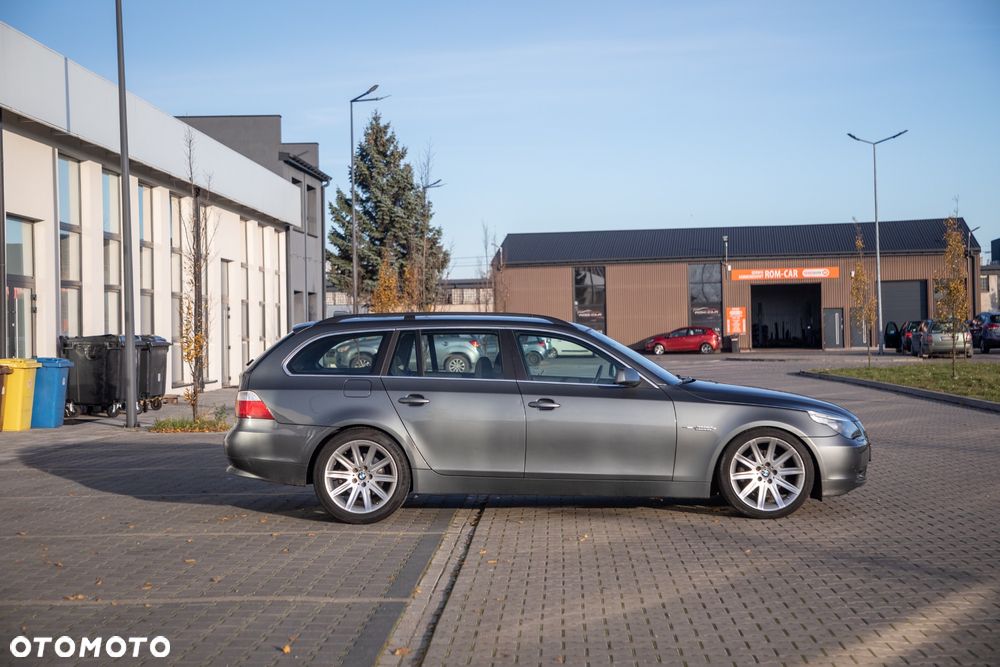 BMW Seria 5 525d - 4