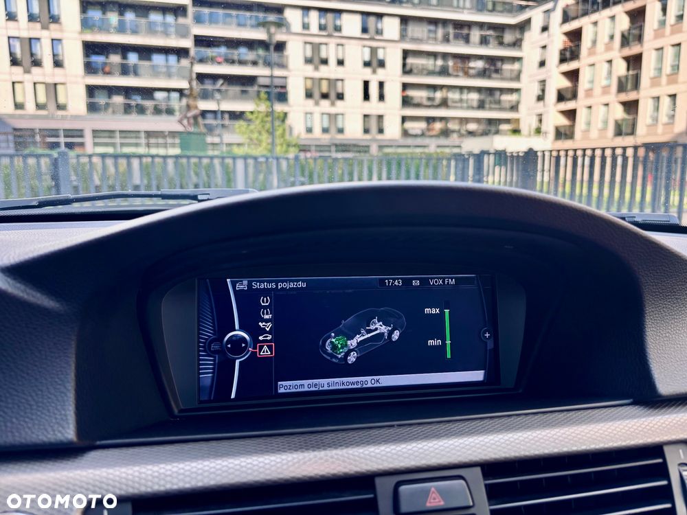 BMW Seria 3 335i M Sport Edition - 24
