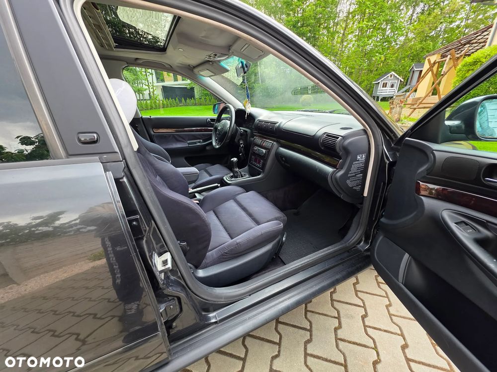 Audi A4 Limousine - 5