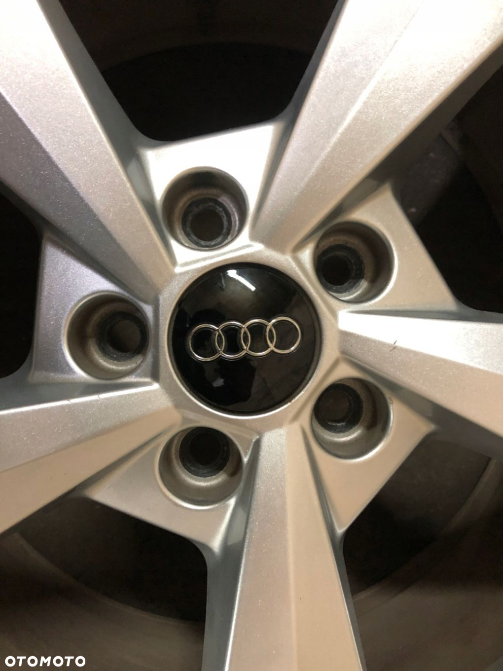 FELGI KOŁA AUDI A3 8Y A3 8V 8Y0601025J 8Jx18H2 ET46 5x112 57.1MM - 5