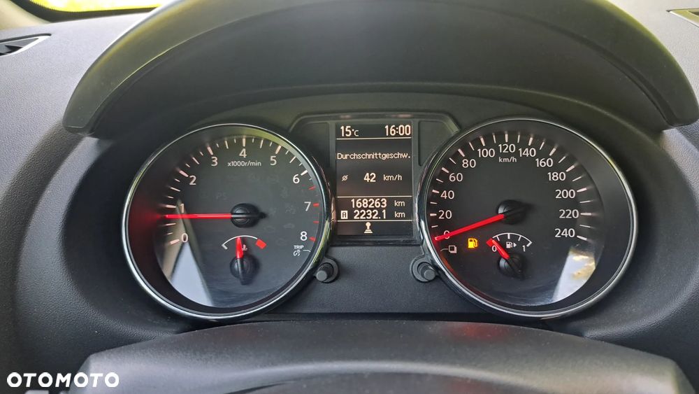 Nissan Qashqai 2.0 360 - 12