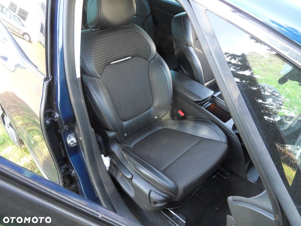 Renault Scenic BLUE dCi 120 BUSINESS EDITION - 21