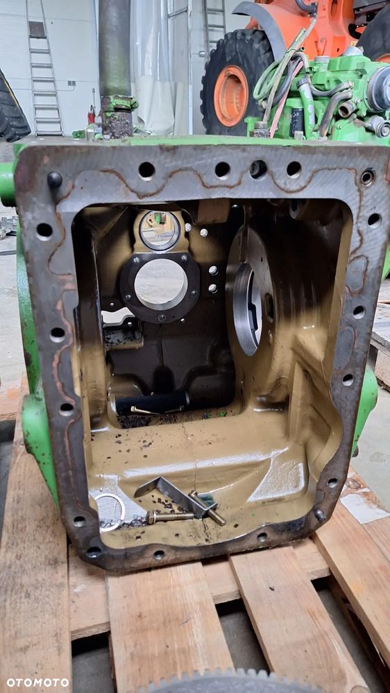 obudowa mostu l111990 john deere 6506 6600 seria 6000 - 5