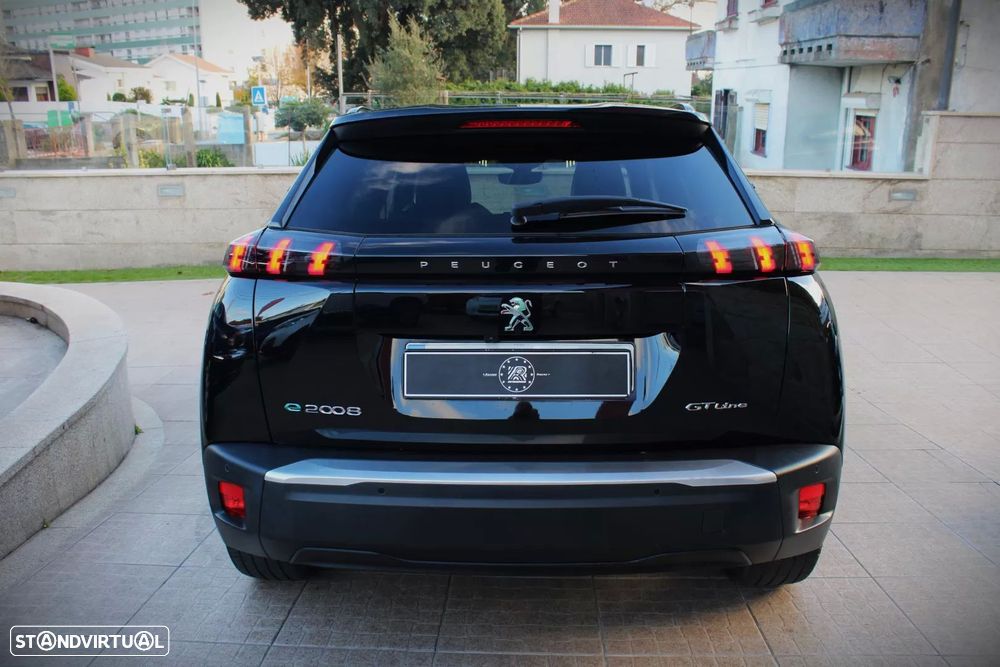 Peugeot e-2008 50 kWh GT Line - 39