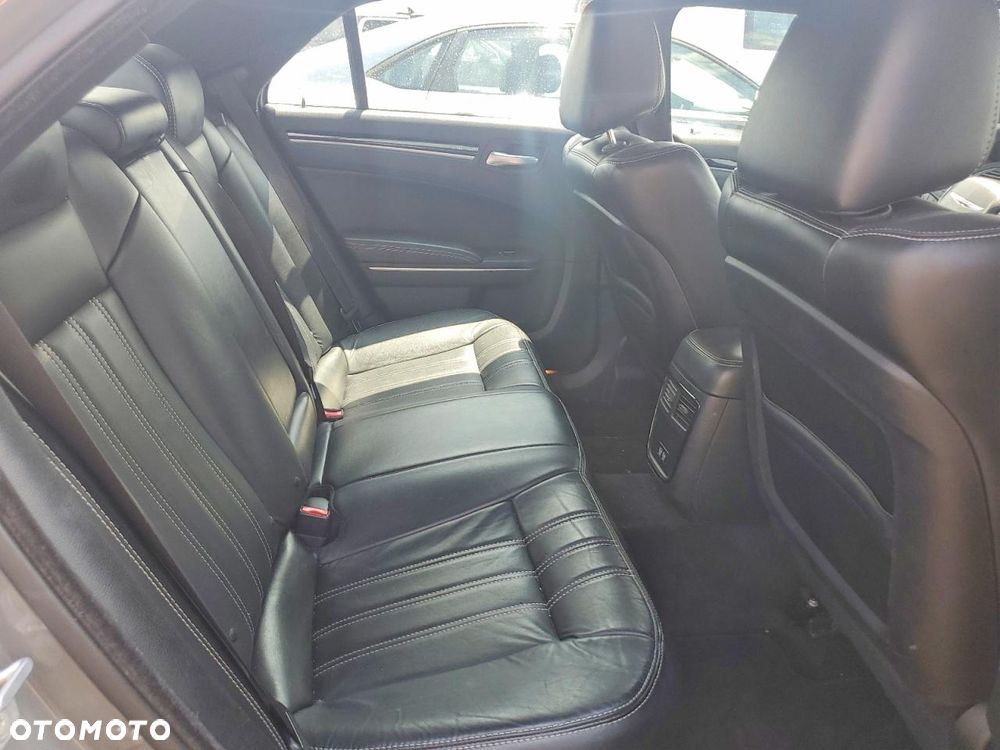 Chrysler 300s - 8