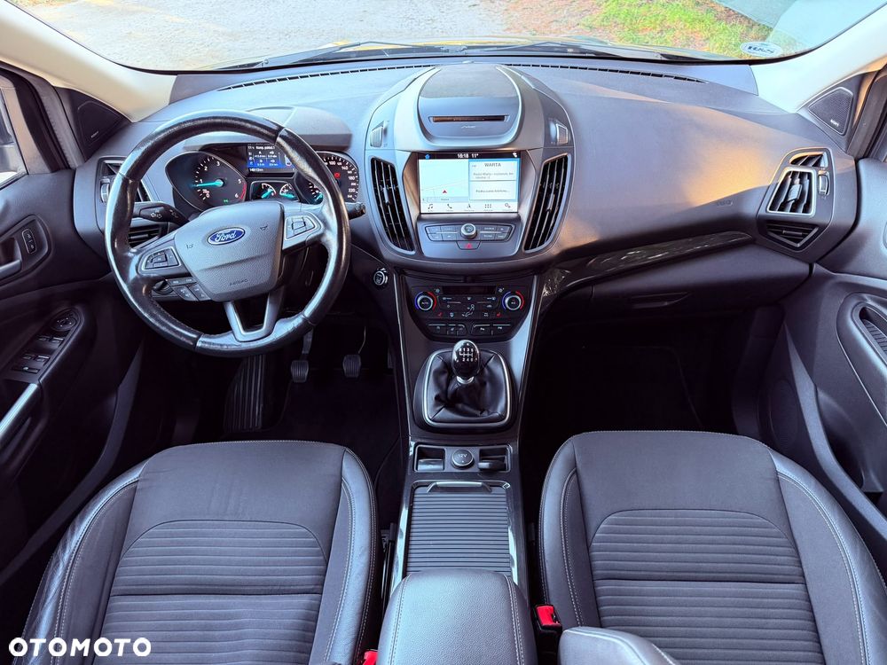Ford Kuga - 23