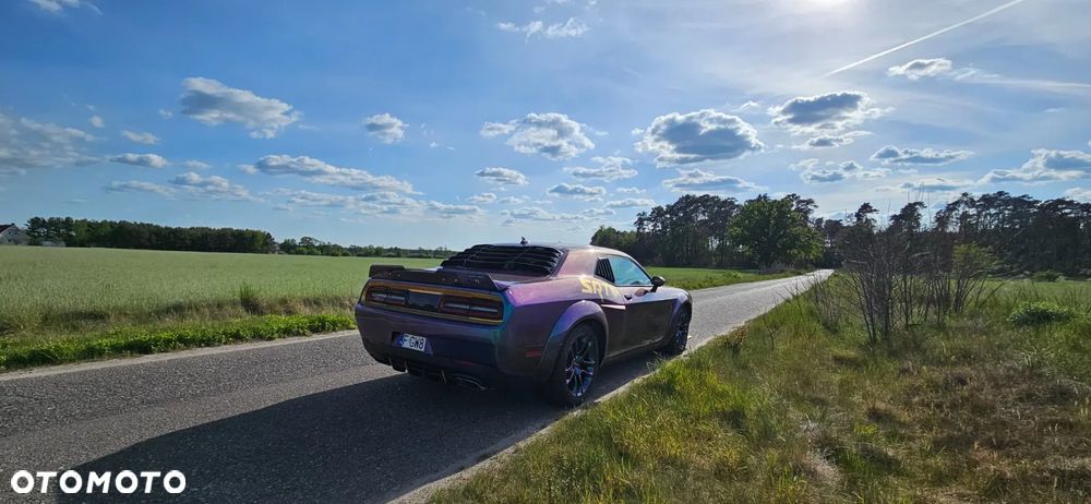 Dodge Challenger 6.4 Scat Pack - 4