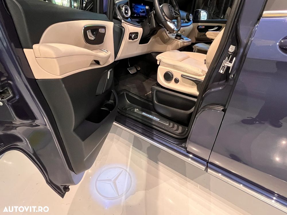 Mercedes-Benz V 300 d Lang 4Matic 9G-TRONIC Special Edition Avantgarde - 14