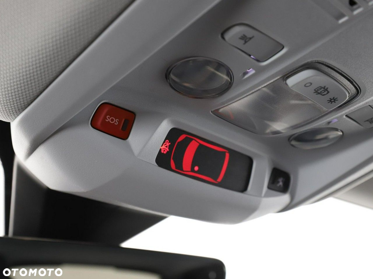 Peugeot 3008 1.6 PureTech Hybrid PHEV Allure S&S EAT8 - 37