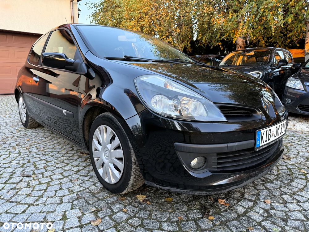 Renault Clio - 11