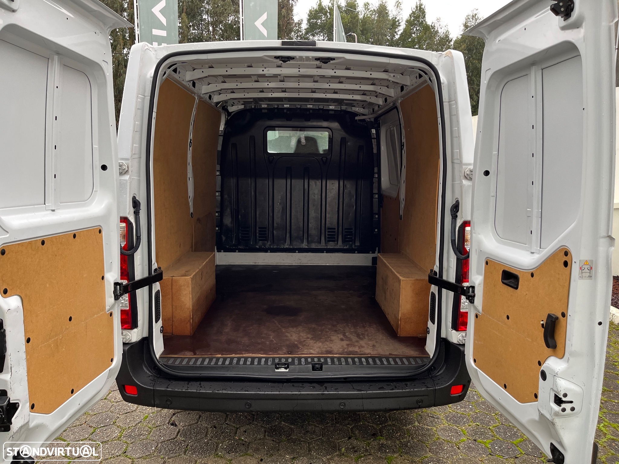 Renault Master Mercadorias L1 H1 3,3T 2.3 dCi 110 - 9