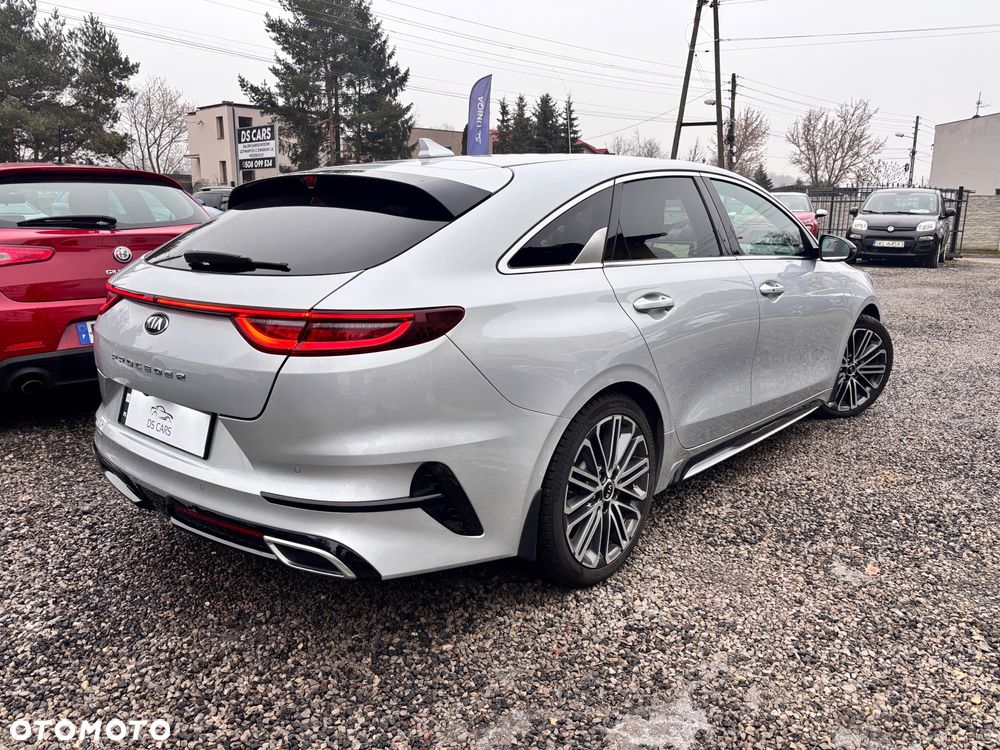 Kia ProCeed - 7