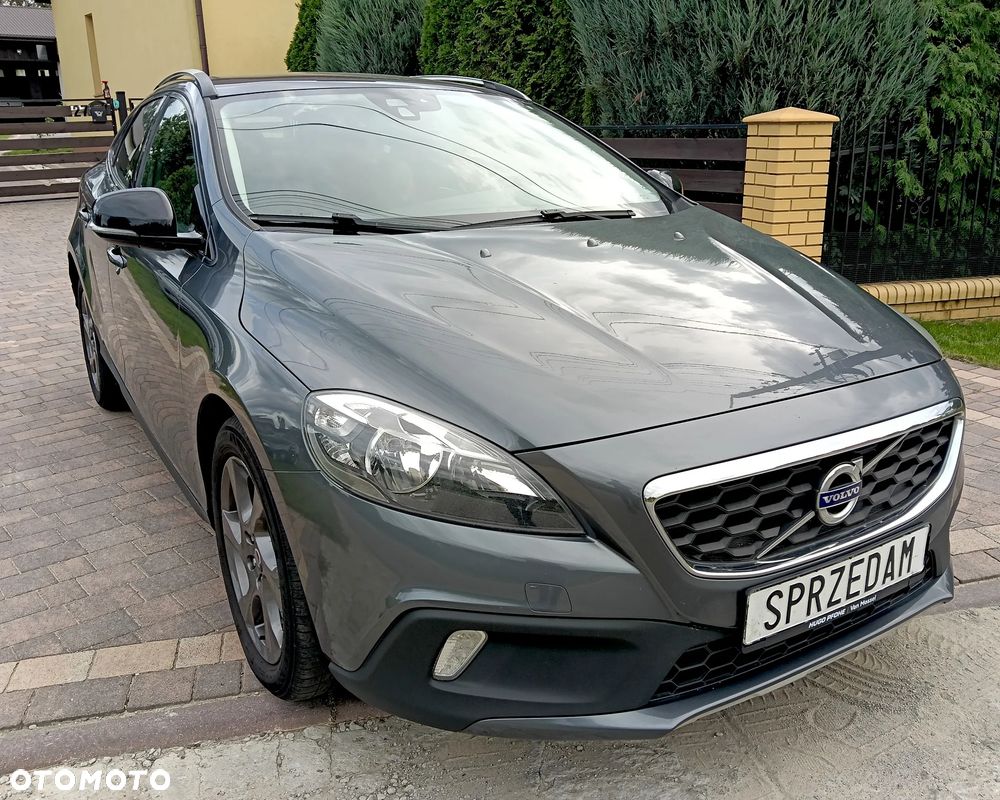 Volvo V40 Cross Country D3 Momentum - 4