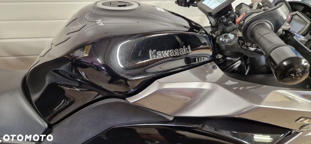 Kawasaki Ninja 1000 SX - 8