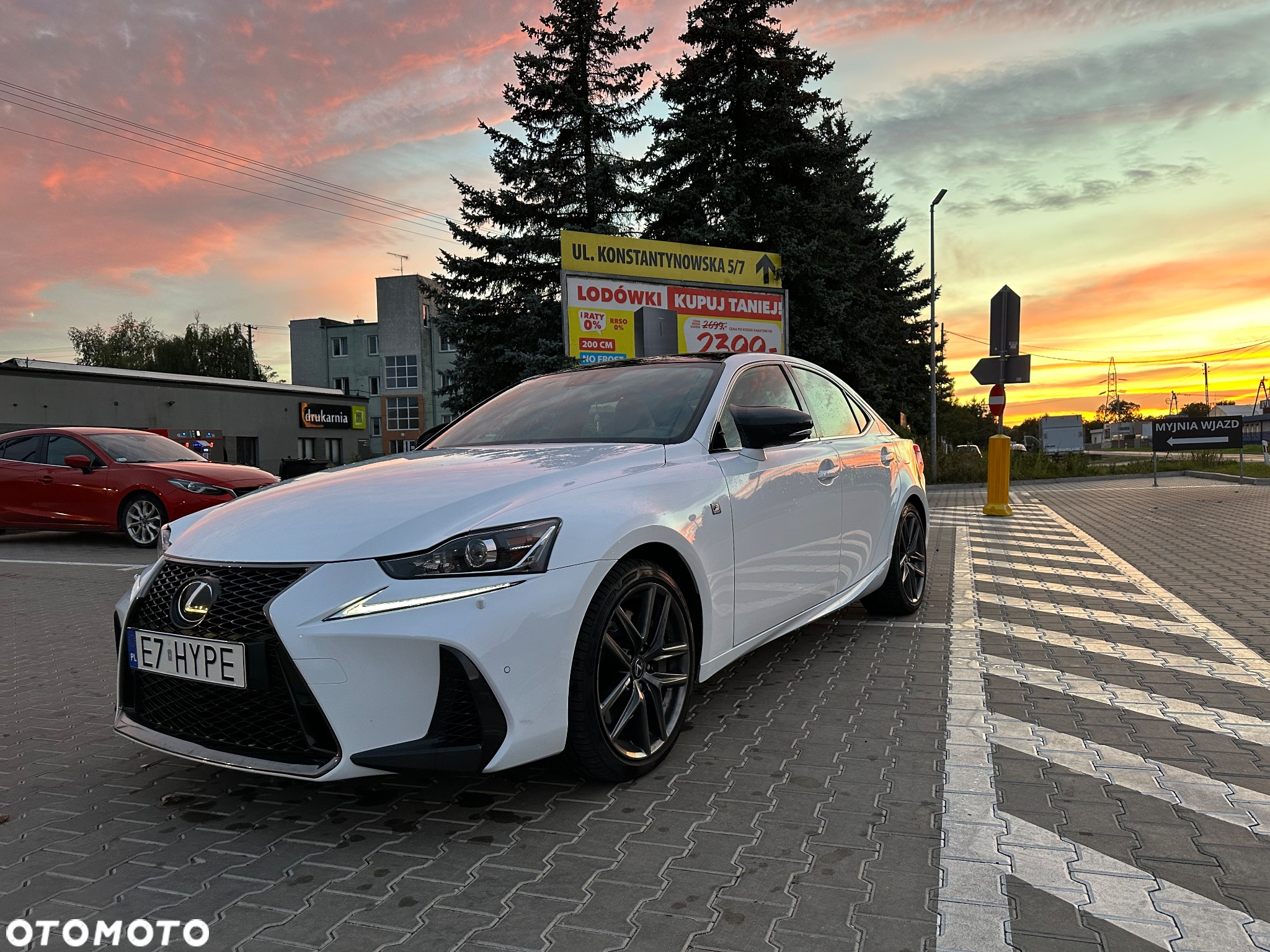Lexus IS 200t / 300 F Sport - 3