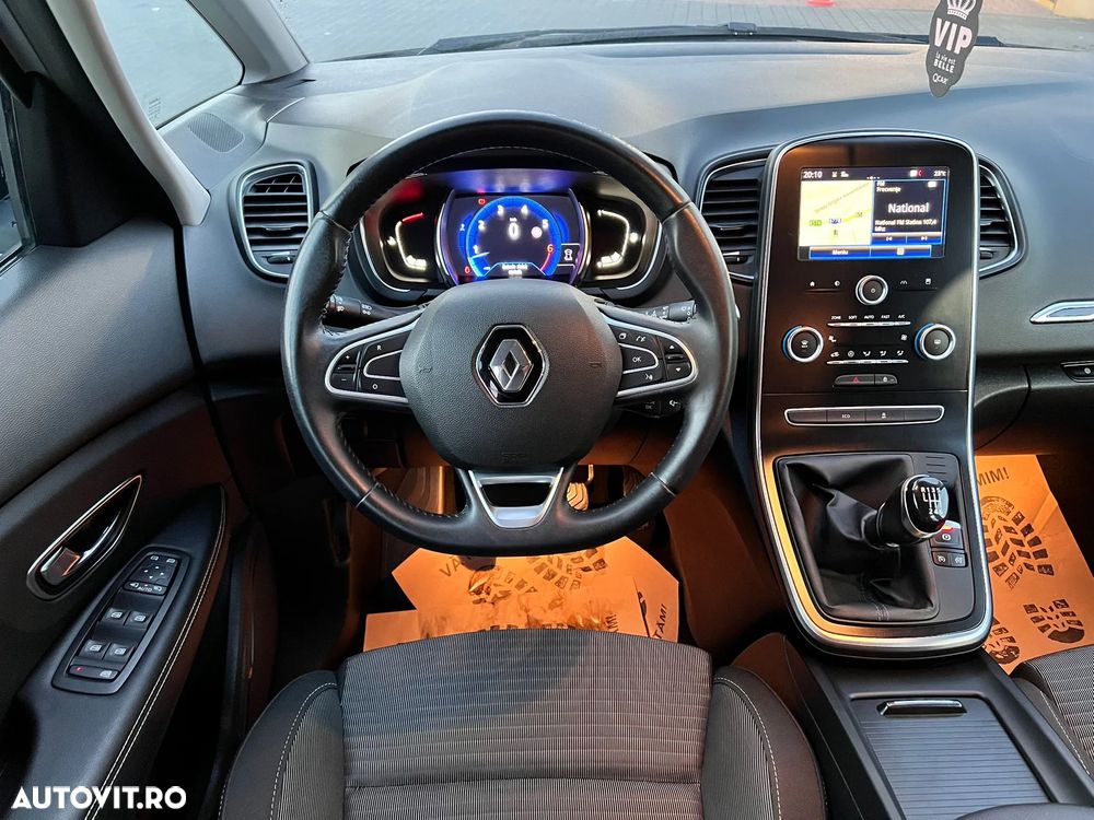 Renault Scenic - 15