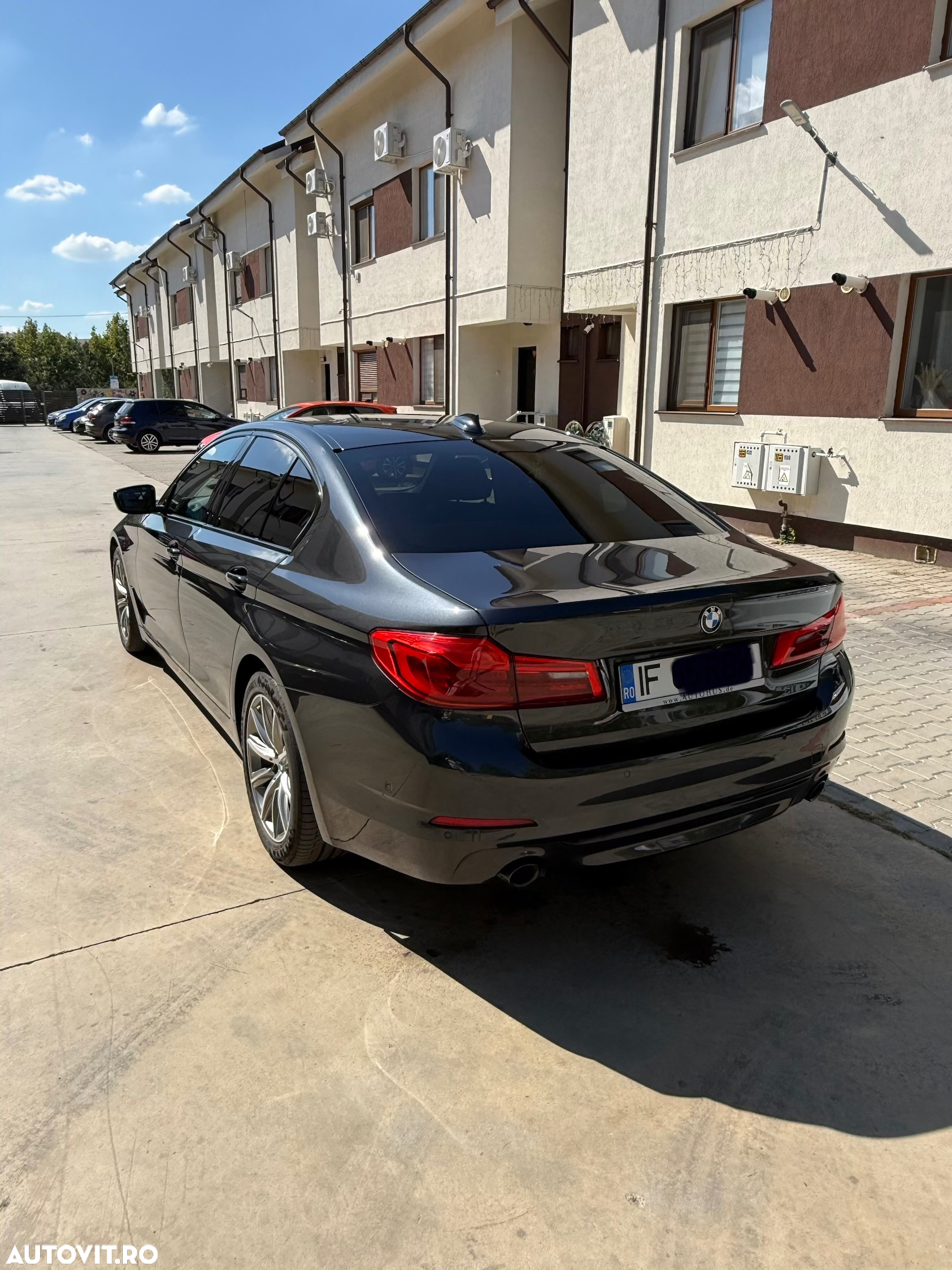 BMW Seria 5 520d xDrive Aut. Sport Line - 4