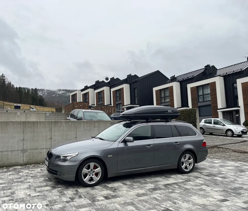BMW Seria 5 530xi Touring - 24