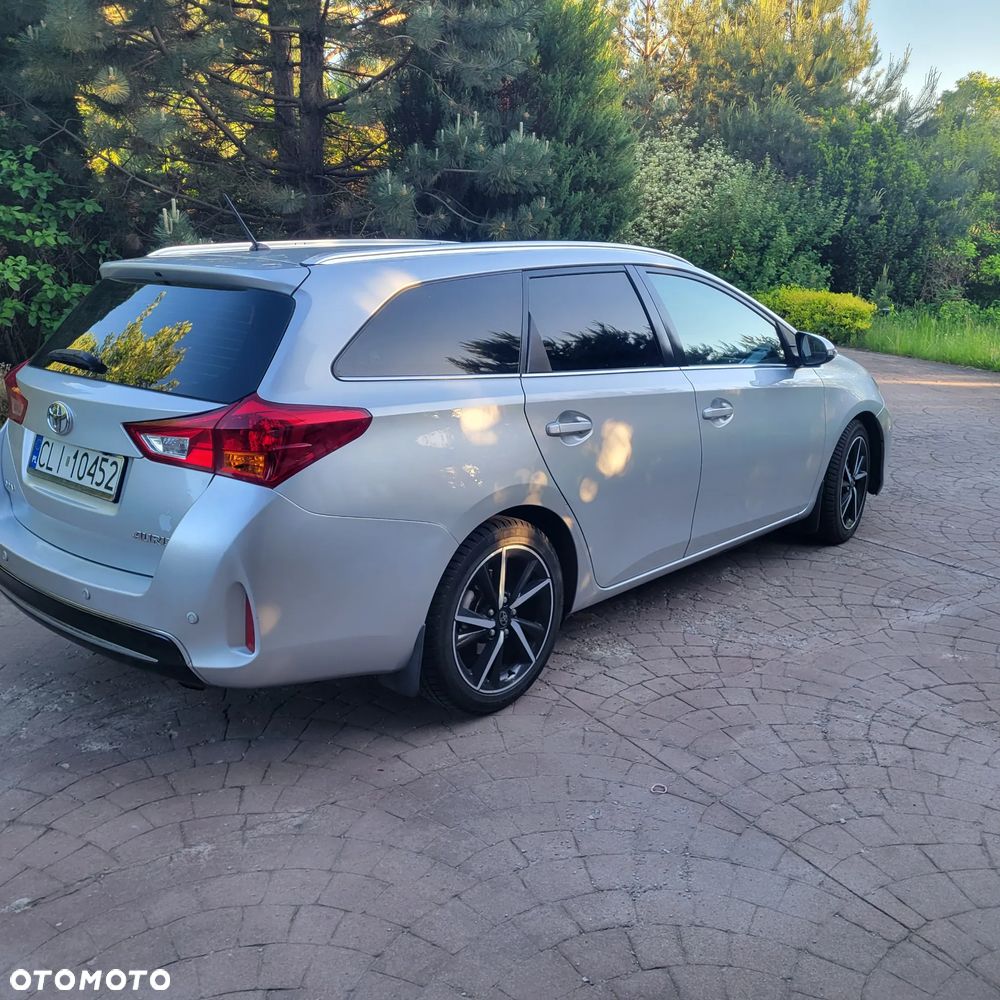Toyota Auris 2.0 D-4D Premium Comfort - 3