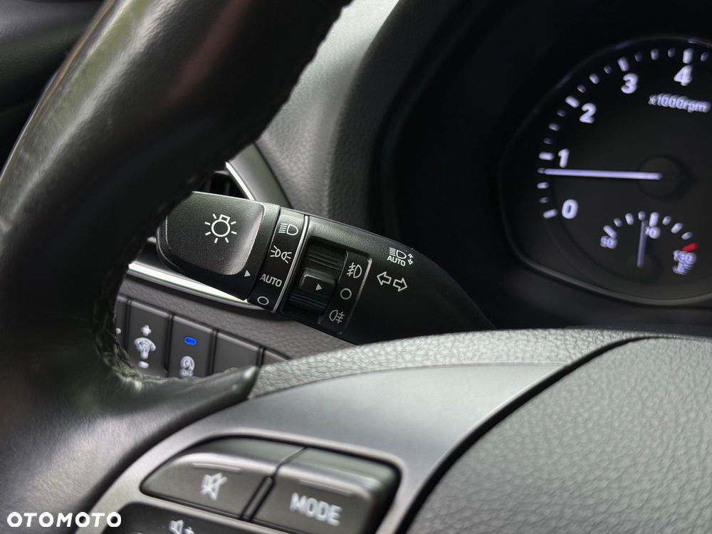Hyundai i30 1.5 DPI Classic + - 14