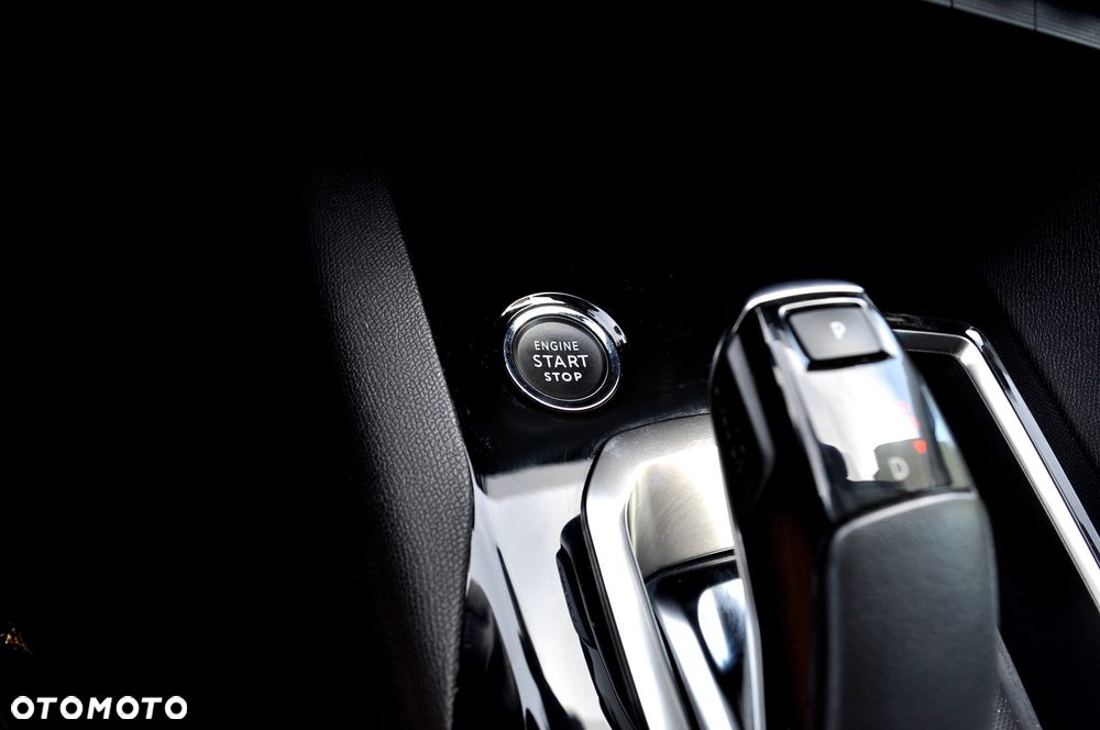 Peugeot 3008 BlueHDi 130 Stop & Start EAT8 Allure - 32