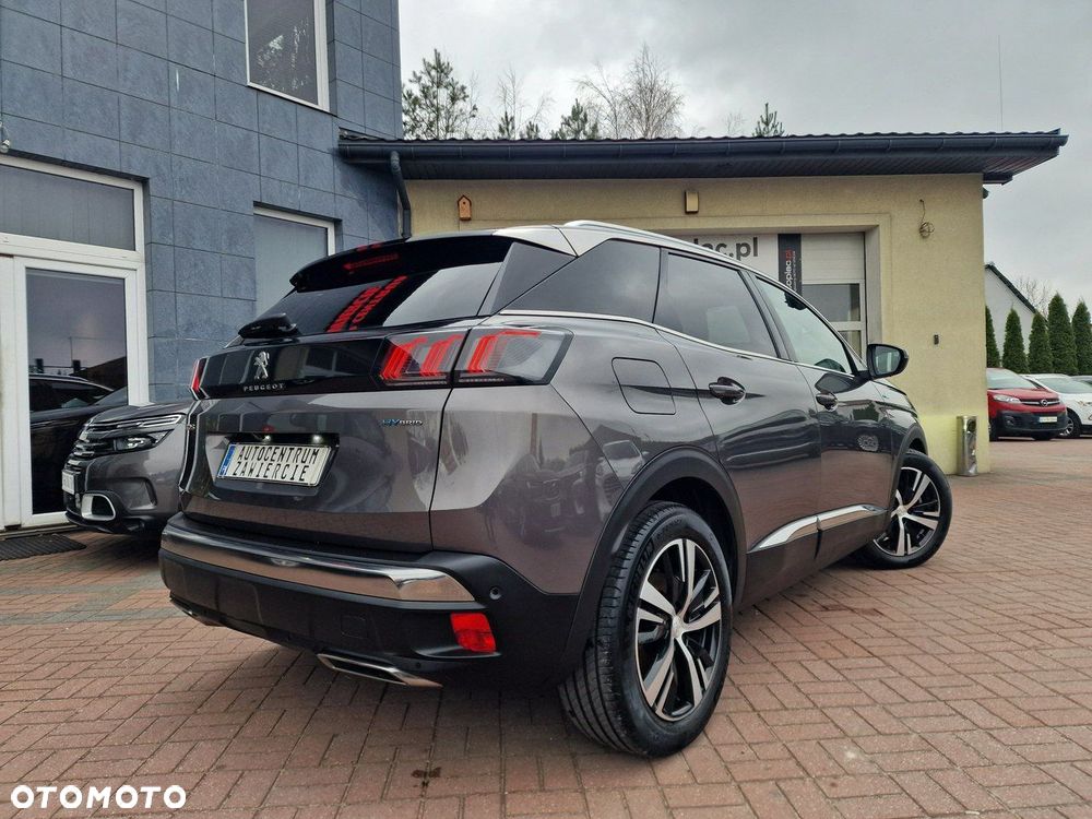 Peugeot 3008 1.6 PureTech HYbrid GT Line S&S EAT8 - 12