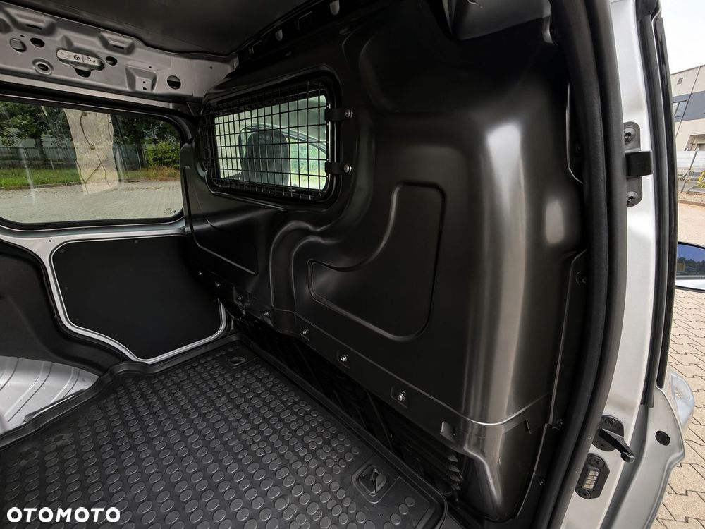 Ford TRANSIT COURIER - 25