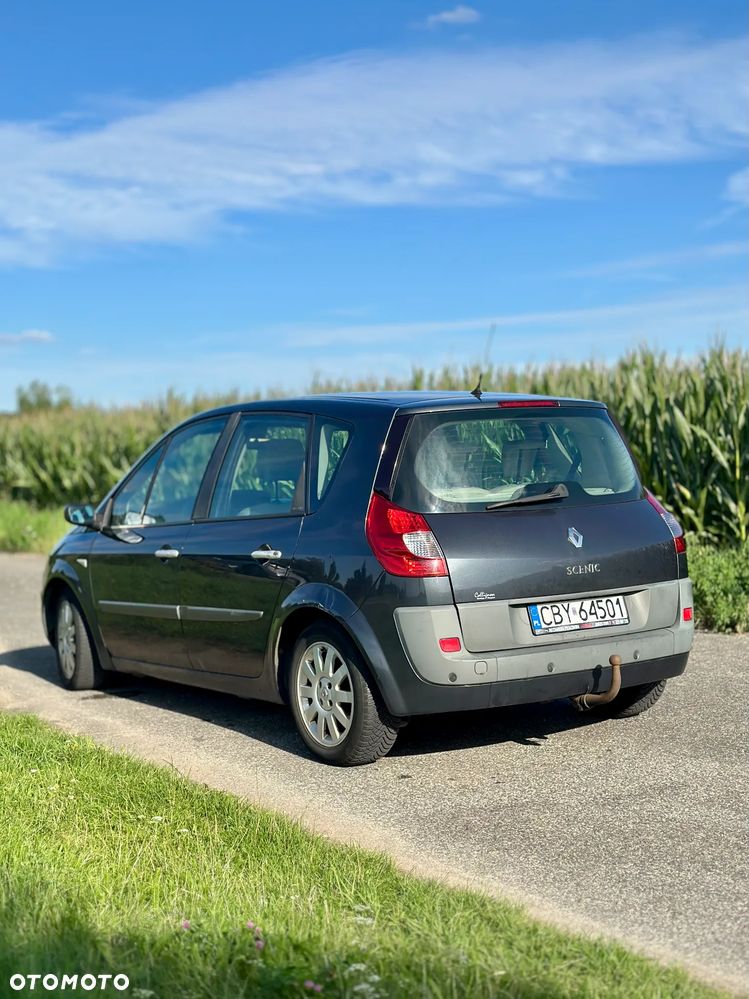 Renault Scenic 1.5 dCi Confort Privilege - 5