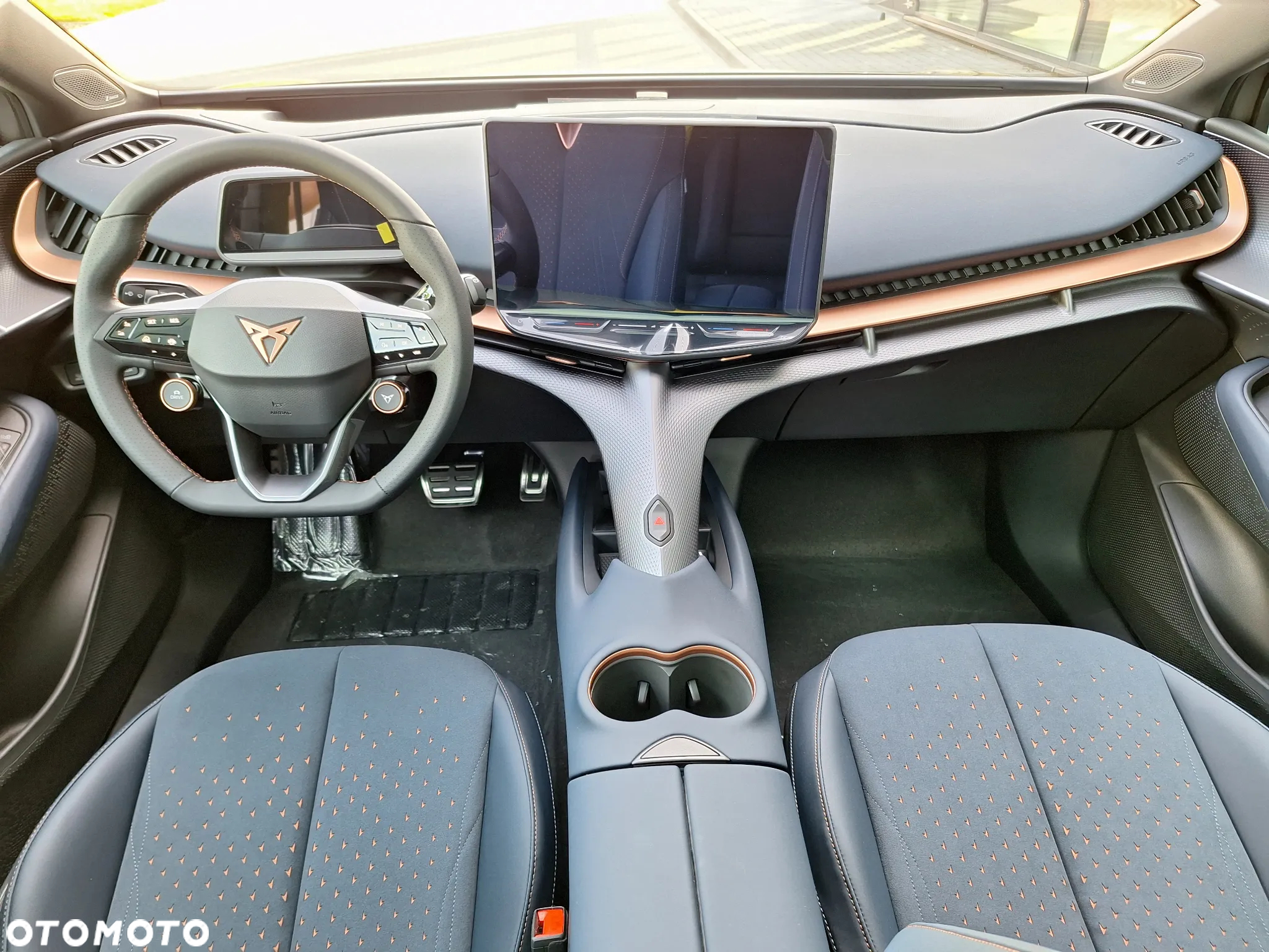 Cupra Tavascan 82kWh 4Drive VZ - 15
