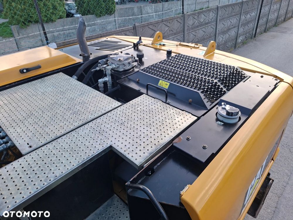 Caterpillar CAT M 322 D - 20