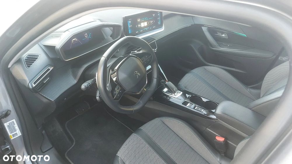 Peugeot 2008 1.5 BlueHDi Allure S&S EAT8 - 12