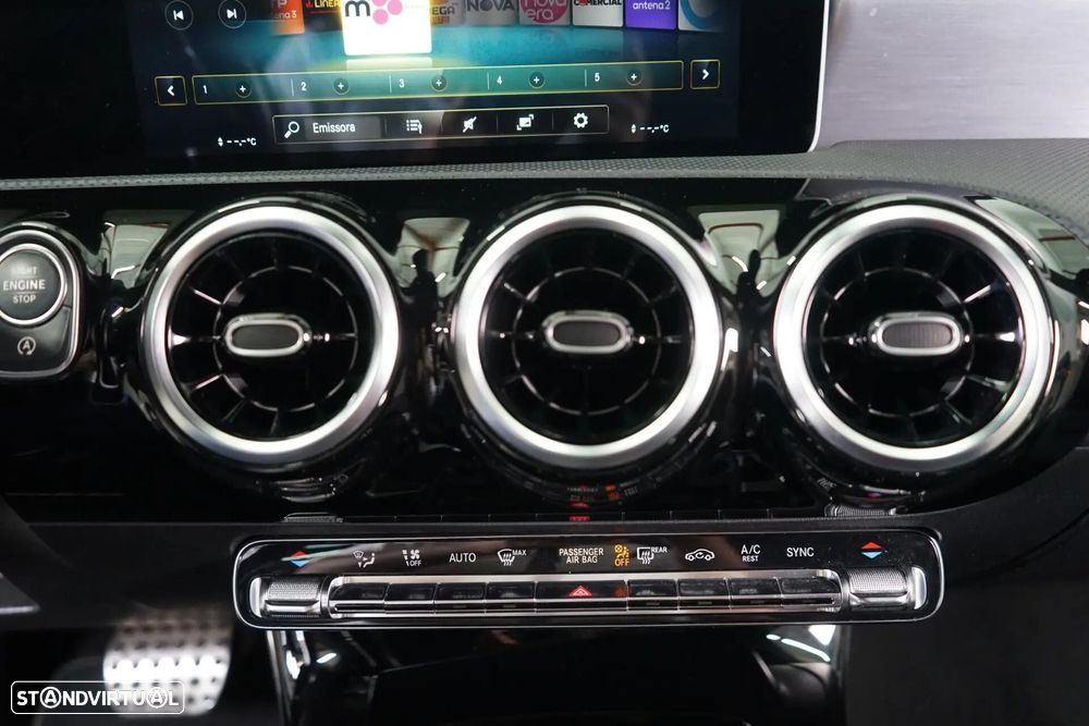 Mercedes-Benz CLA 180 7G-DCT AMG Line - 29