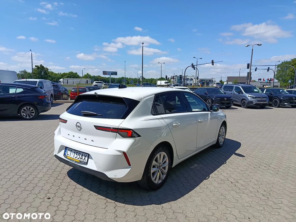 Opel Astra 1.2 T Business Edition S&S - 3