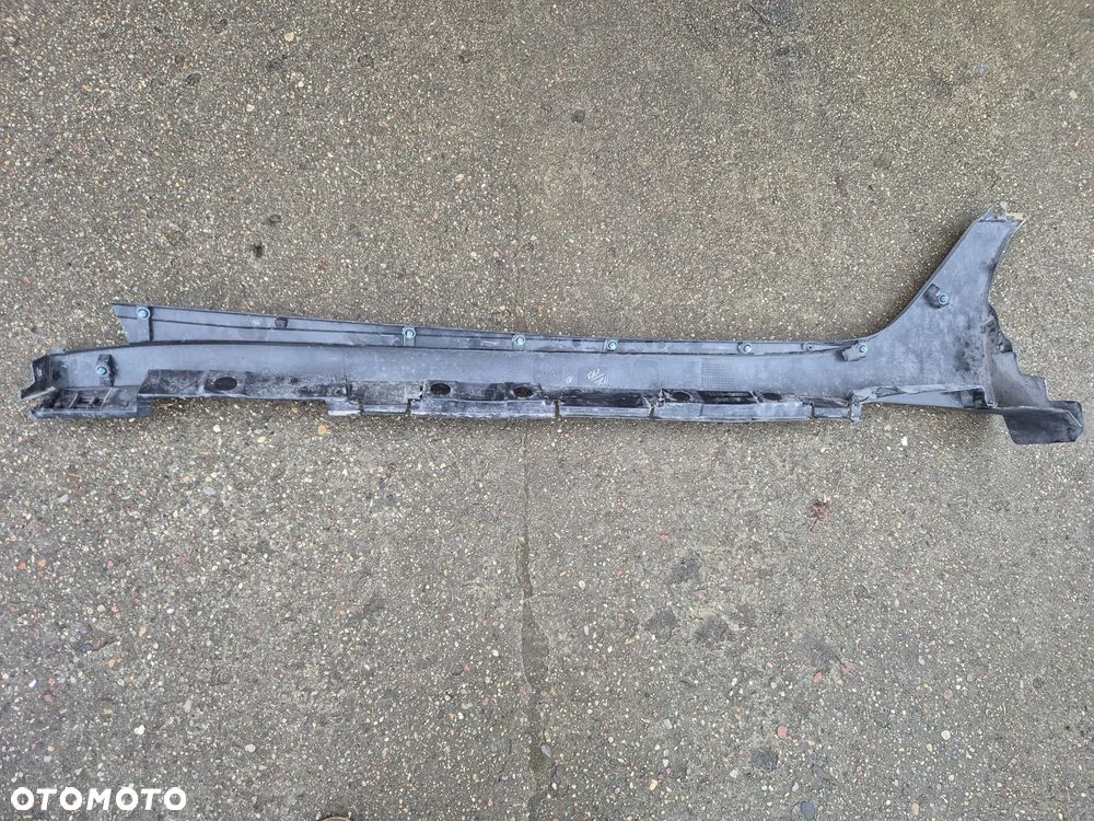 Toyota Aygo X 21- prawa listwa nakładka progowa próg - 4