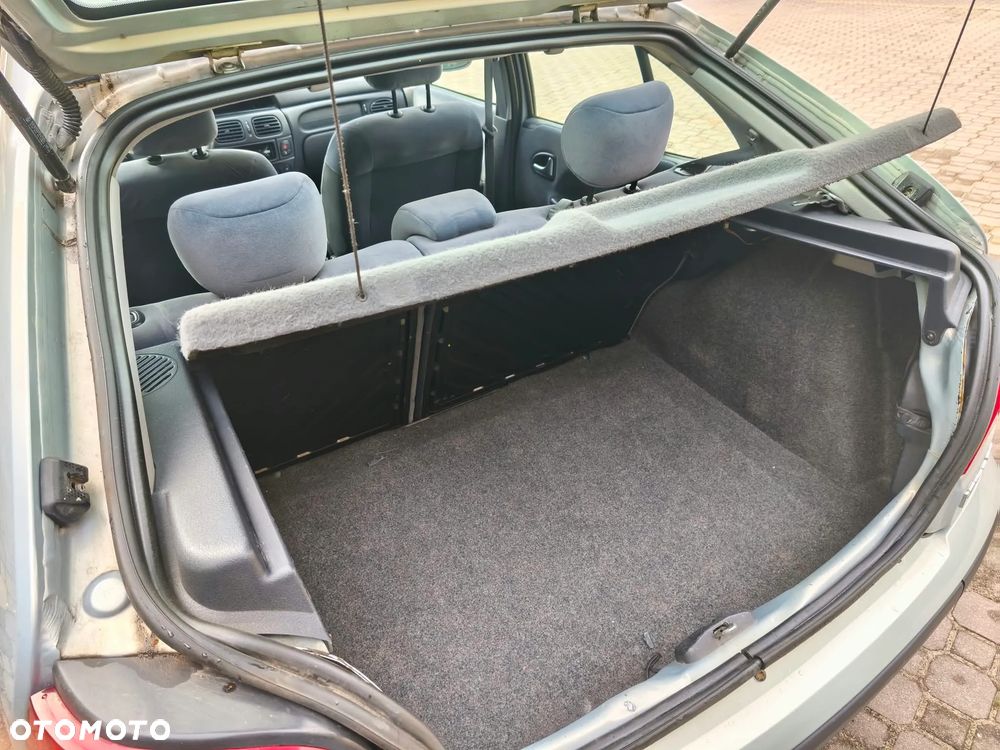 Renault Megane - 24