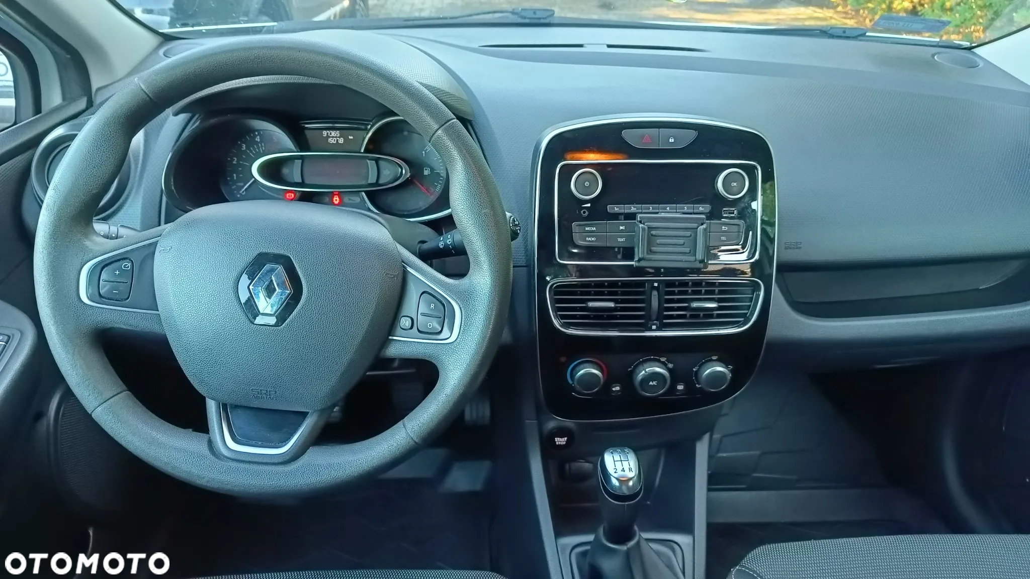 Renault Clio 1.5 dCi Alize - 12
