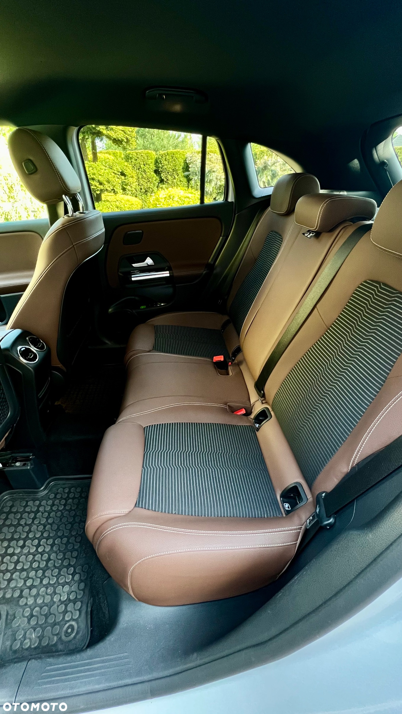Mercedes-Benz GLA 200 Business Edition - 6