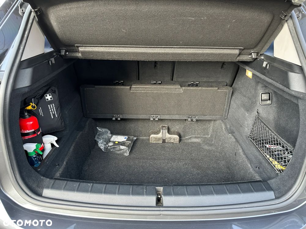 BMW X1 xDrive20d Sport Line - 10