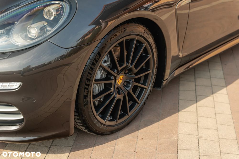 Porsche Panamera 4 Edition - 6