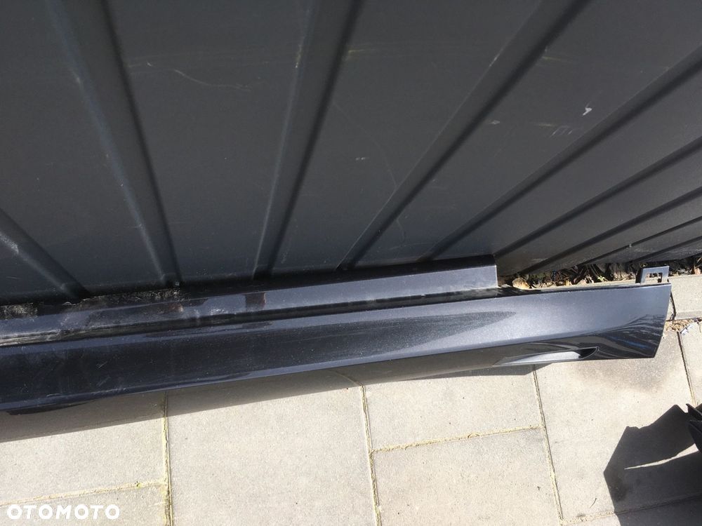 PRAWA LISTWA PROGOWA BMW X5 G05 475 - 11