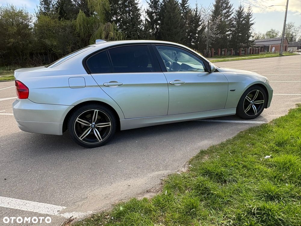 BMW Seria 3 320d - 8