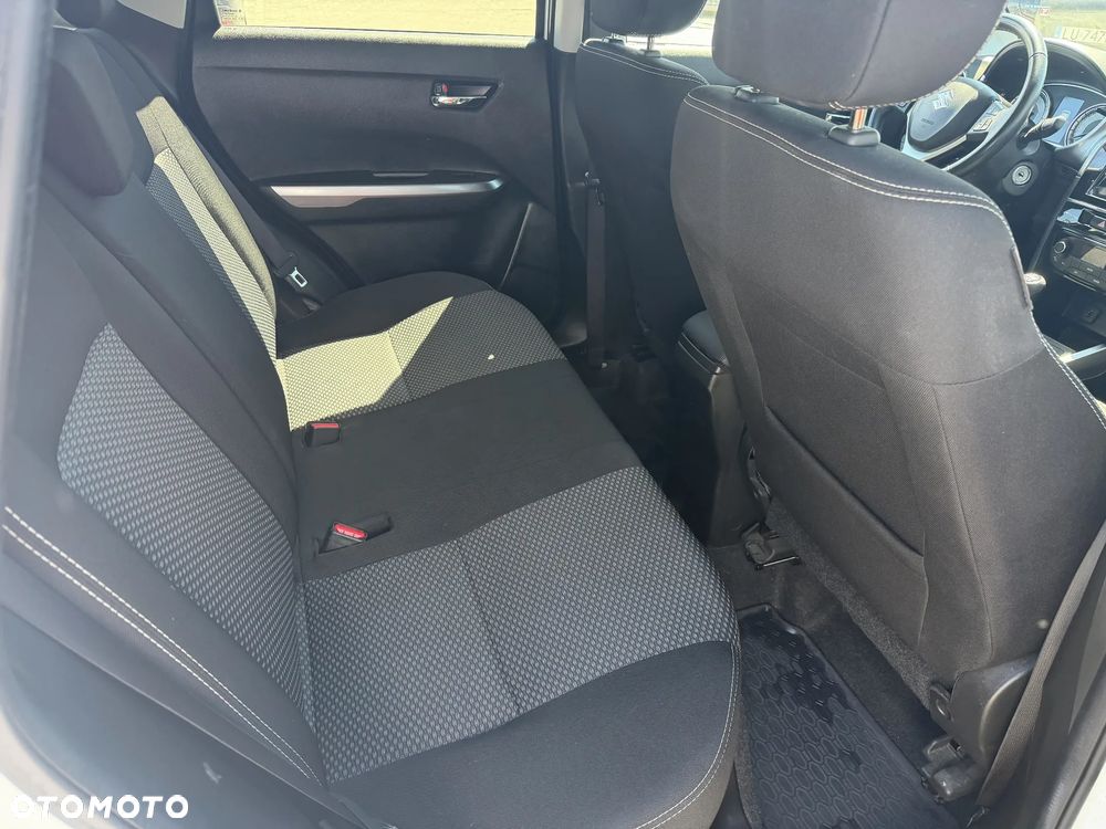 Suzuki Vitara 1.4 Boosterjet SHVS Premium 2WD - 4