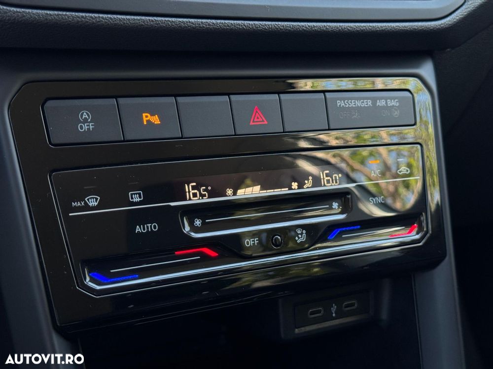 Volkswagen T-Cross - 15