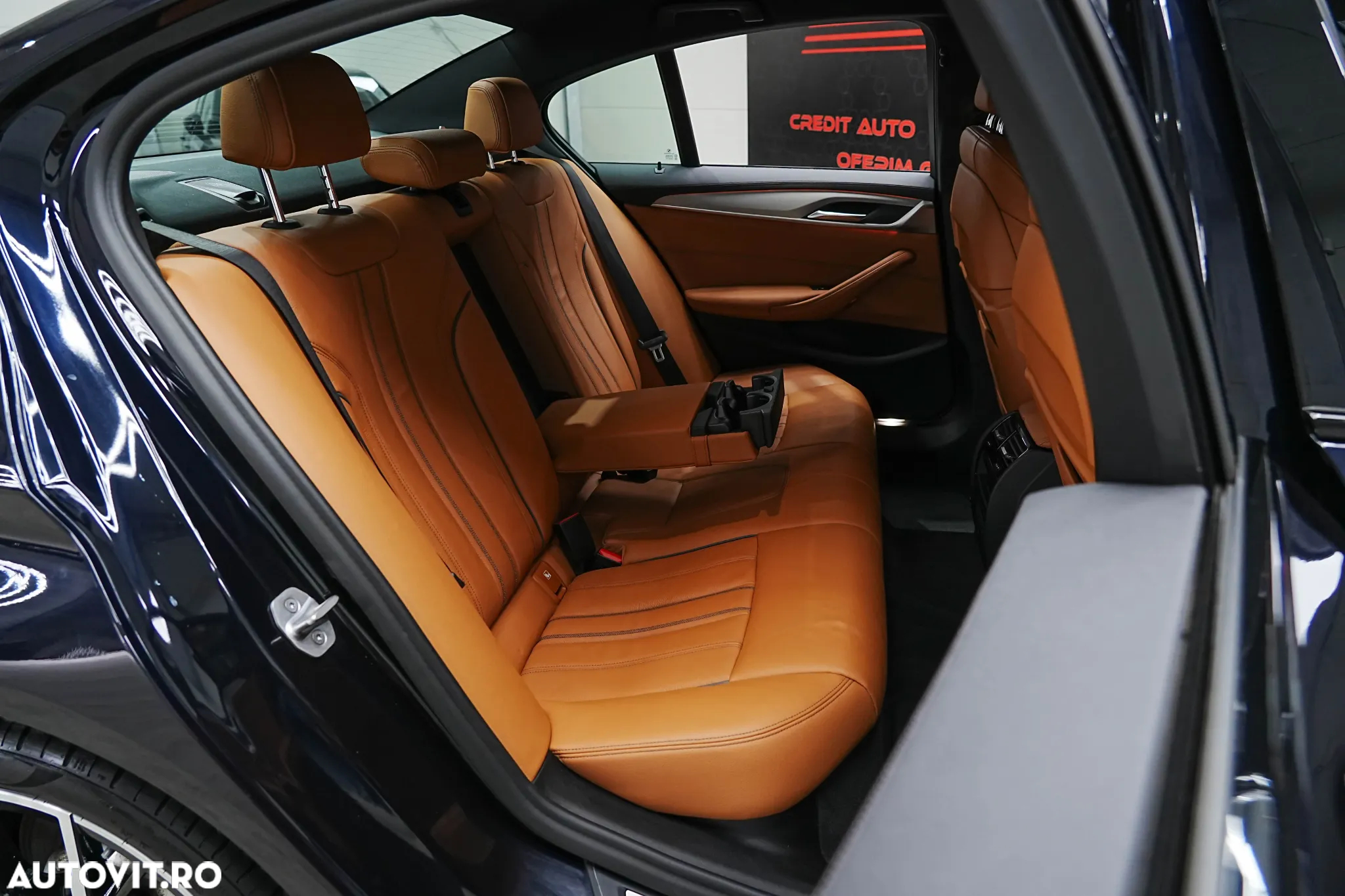 BMW Seria 5 520d AT MHEV - 11