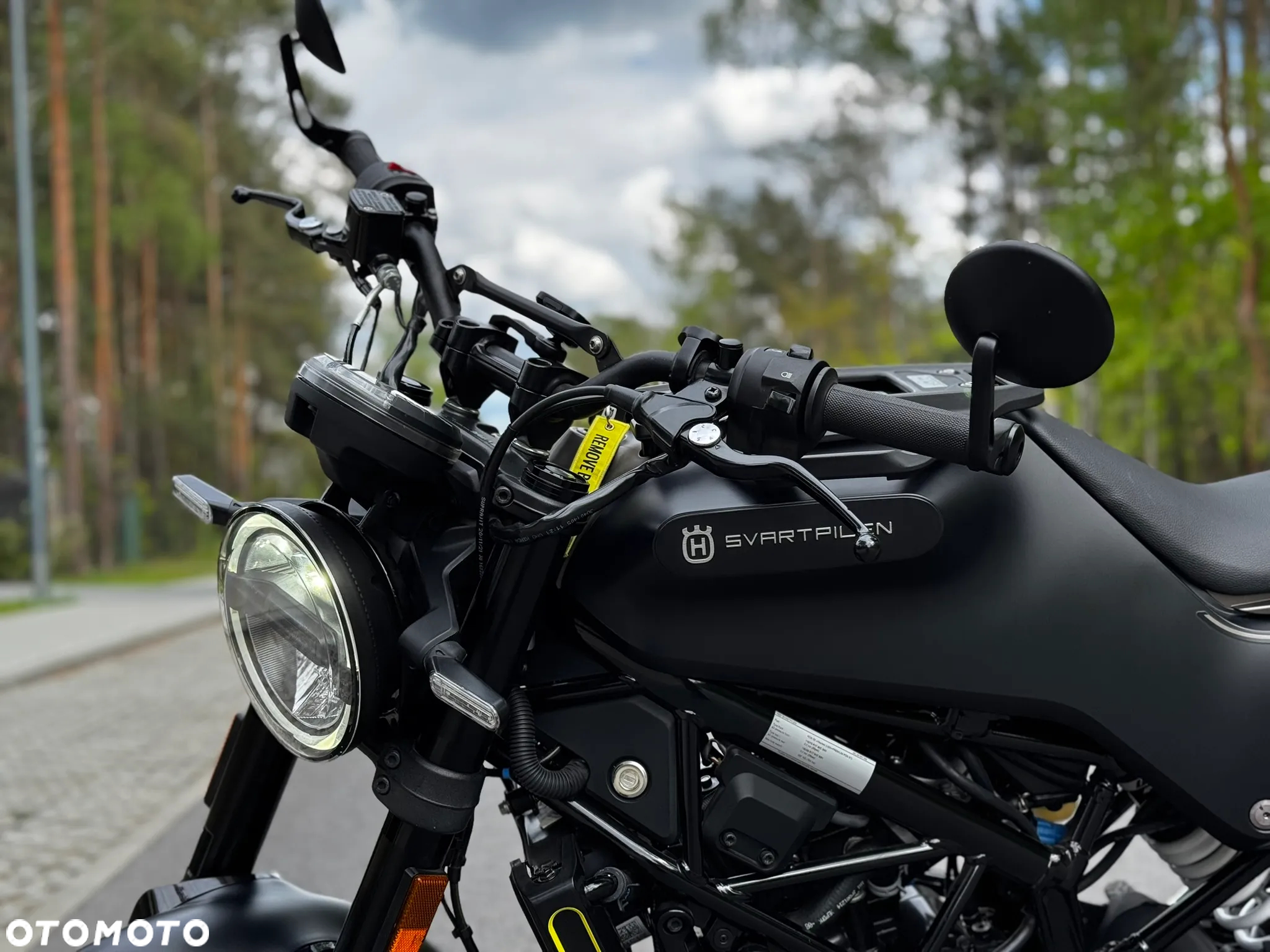 Husqvarna Svartpilen - 2