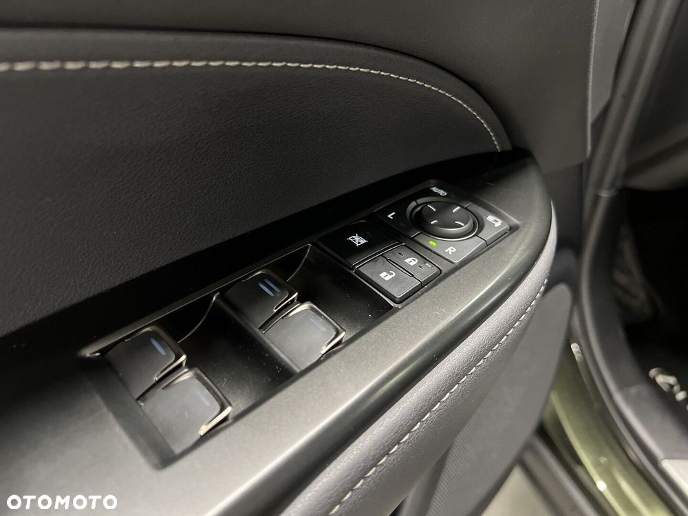 Lexus NX 350h Business AWD - 21