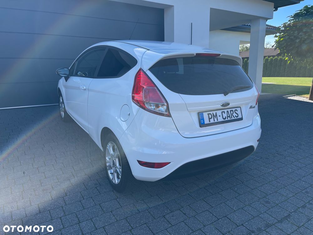 Ford Fiesta 1.25 Celebration - 32
